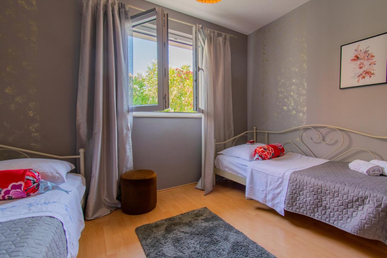 Villa Lean Makarska Exterior photo